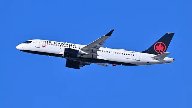 Airbus A220-300 aircraft