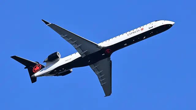 Bombardier CRJ-900 aircraft