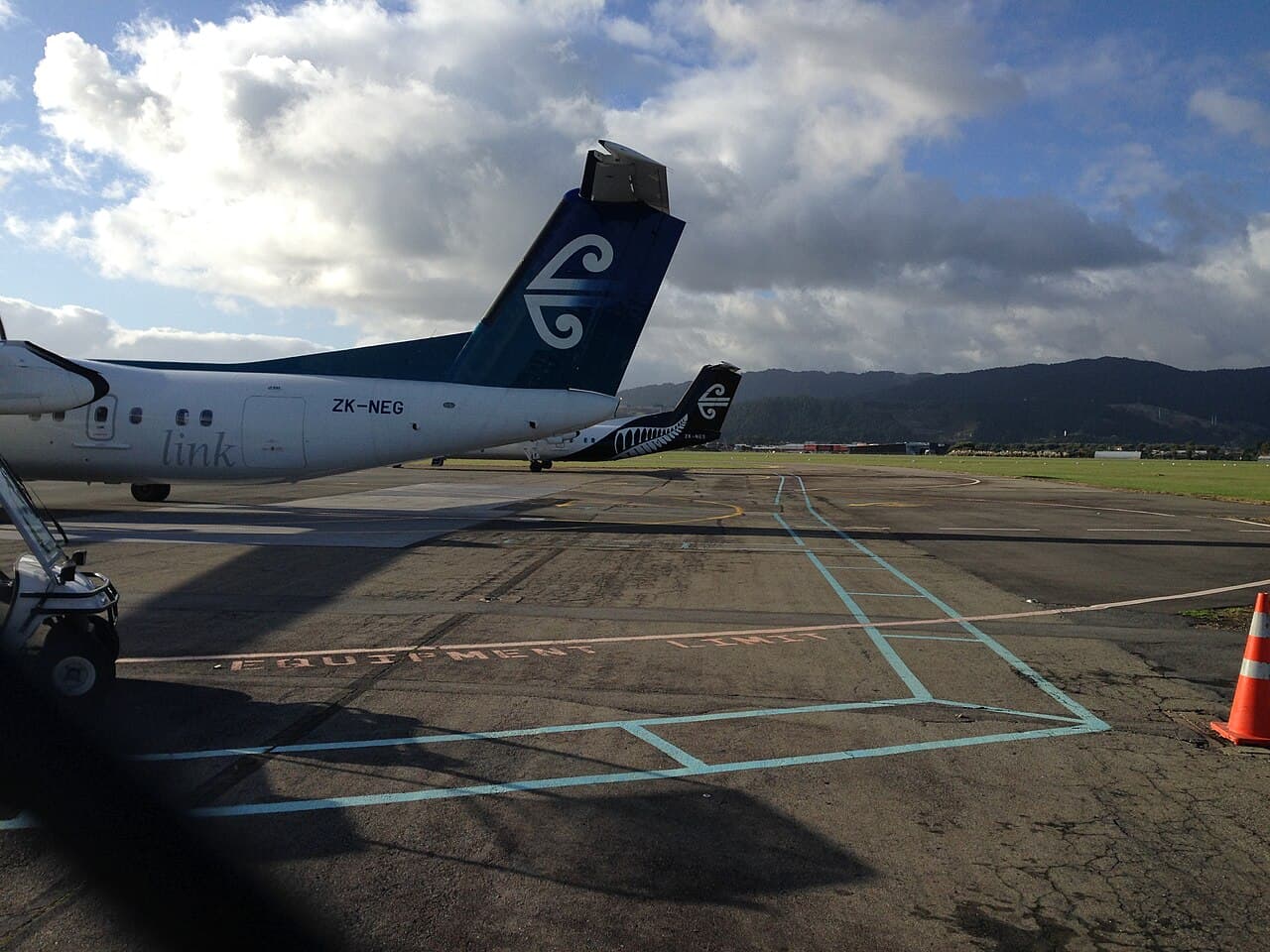 De Havilland Canada Dash 8-300