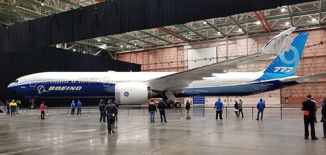 Boeing 777-8