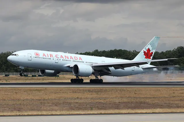 Air Canada Boeing 777-200 aircraft
