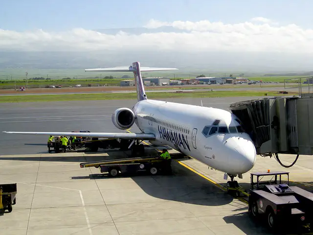 Hawaiian Airlines Boeing 717-200 aircraft