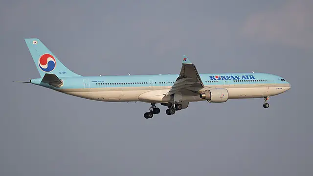 Korean Air Airbus A330-300 aircraft