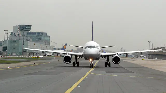Lufthansa Airbus A321 aircraft
