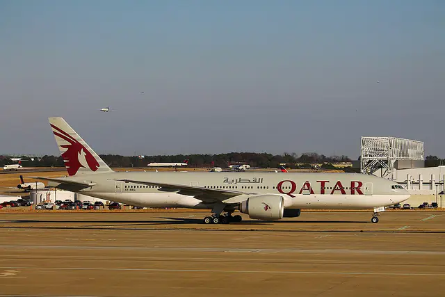 Qatar Airways Boeing 777-200 aircraft