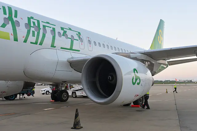 Spring Airlines Airbus A320 aircraft