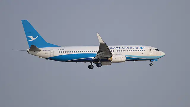 Xiamen Airlines Boeing 737-800 aircraft